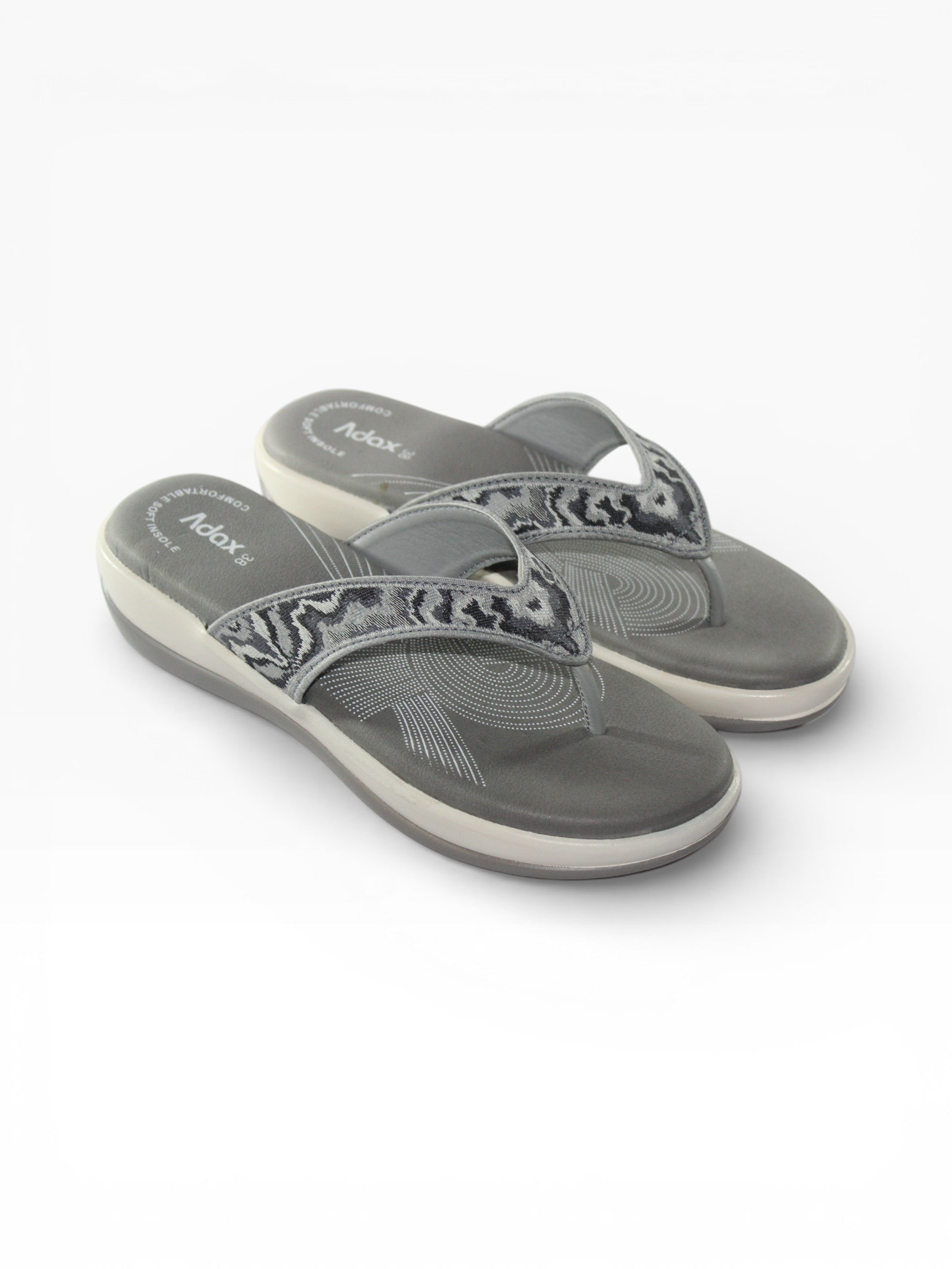 "Silver Vine" Fabric Toe-Post Sandal – Grey