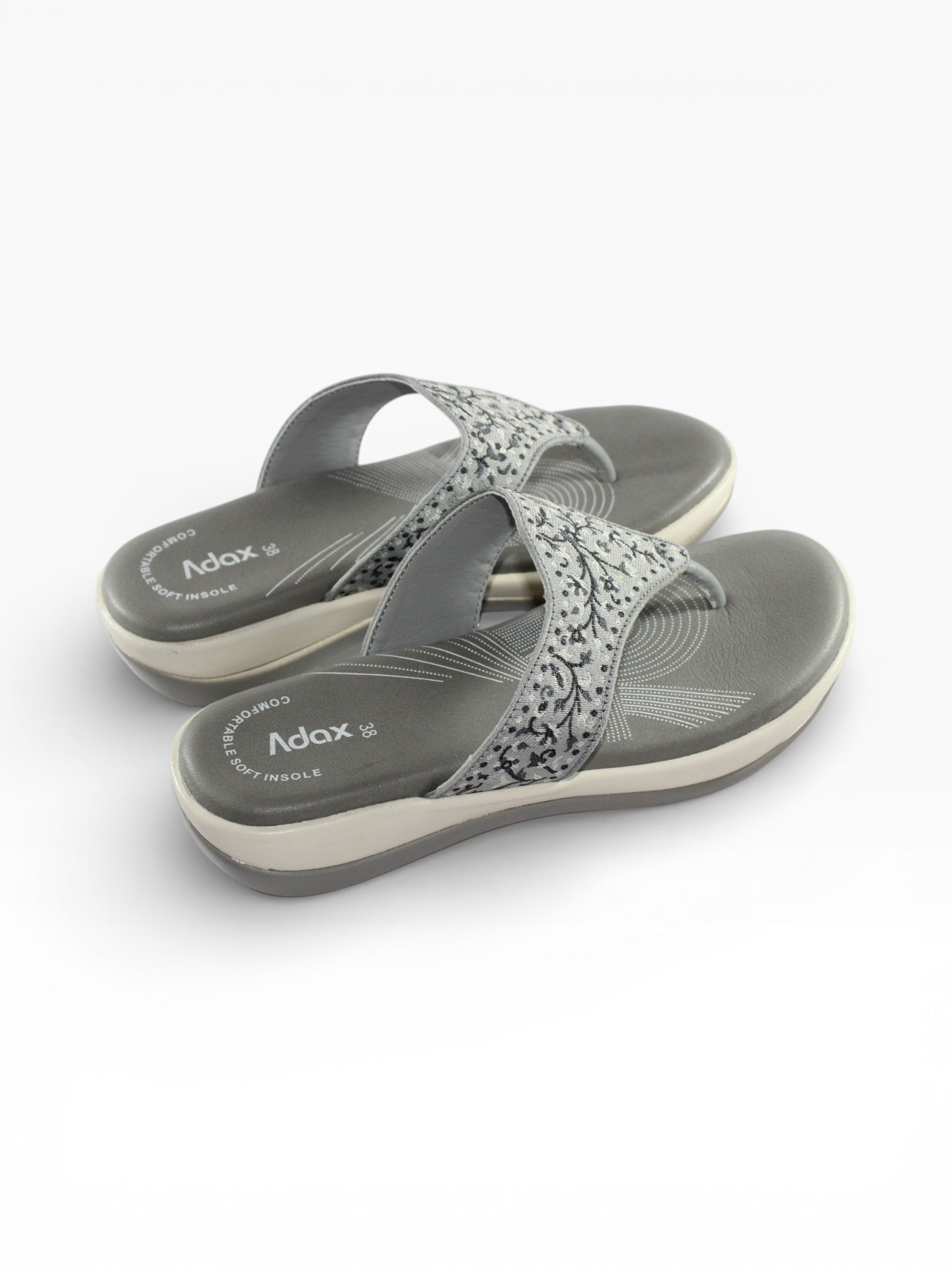 "Ash Lace" Fabric Toe-Post Sandal – Grey