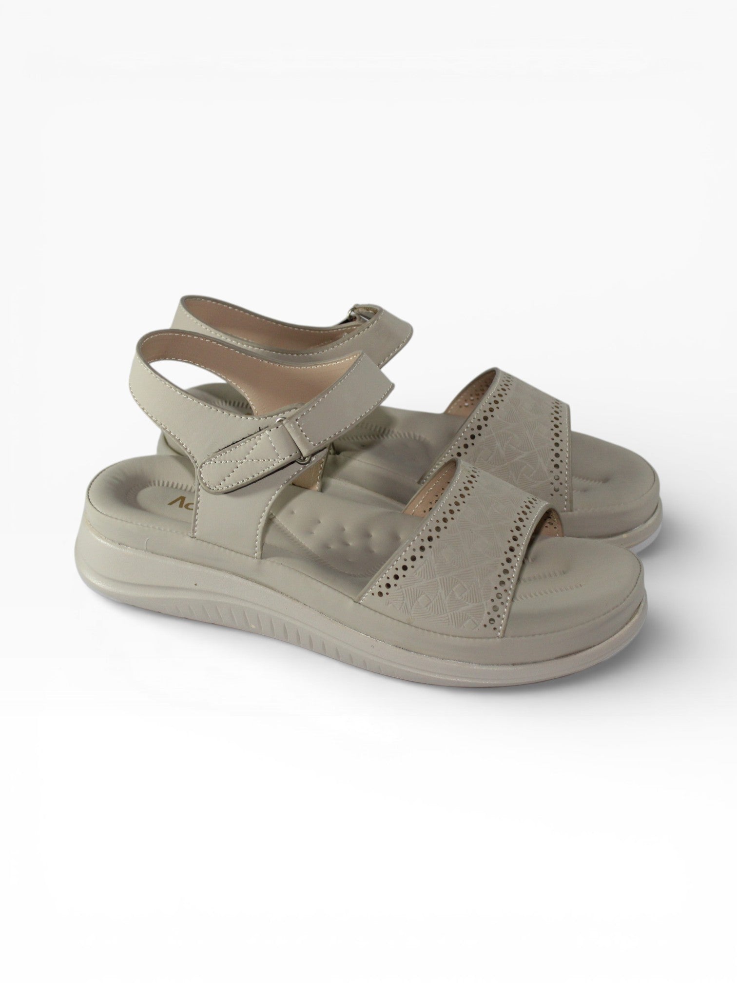 "Pearl Lattice" Back-Strap Sandal – Cream